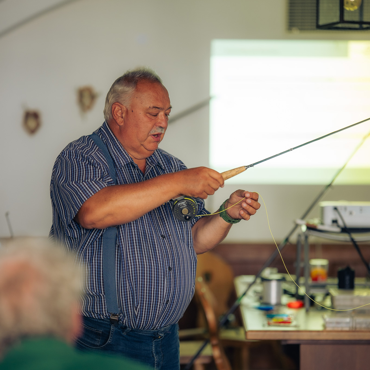 fischerschein-bayern_fischereiausbildung-roeser_praesenzkurs_a